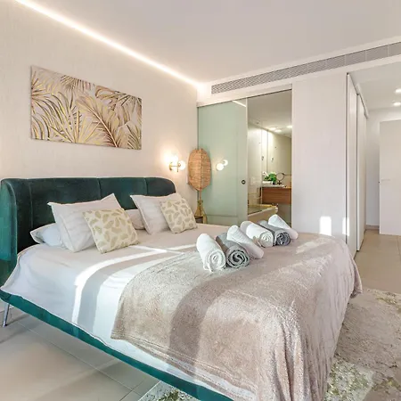 Free Garage Parking Beach 2 Minutes By Walk Seaviewterrace Pool Apartamento Fuengirola